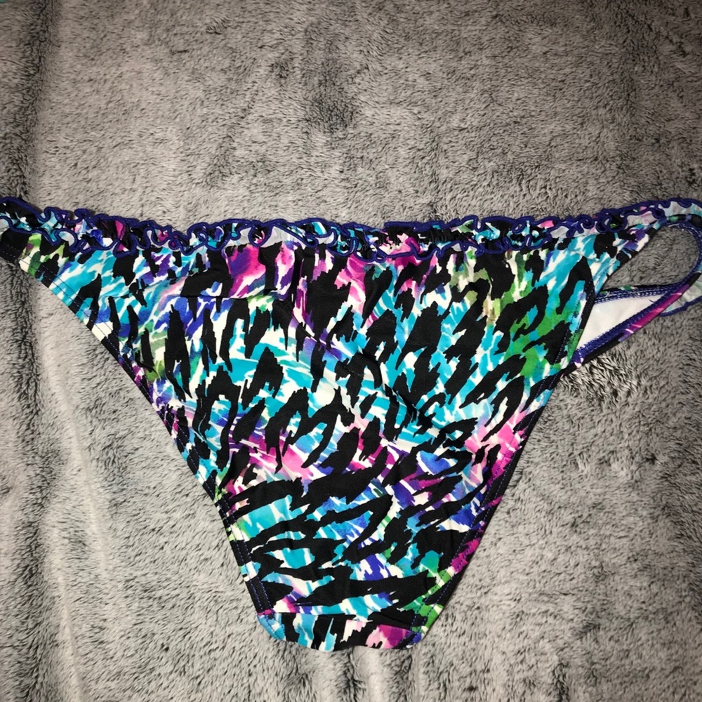 Patterned bikini set - Picture 4 of 4